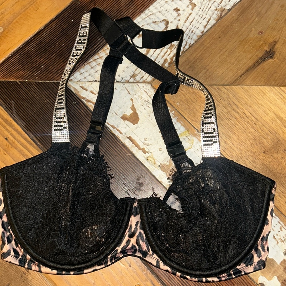 Lace Victoria’s Secret bra